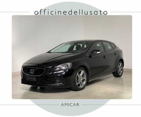 Volvo V40 D2 1.6 Powershift Kinetic