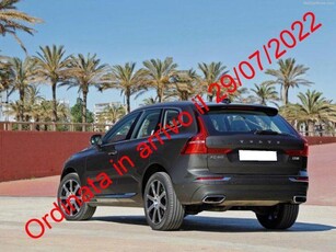 VOLVO XC60 B4 (d) AWD automatico Business Elettrica/Diesel