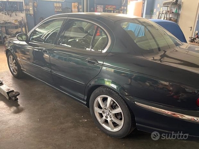 Jaguar X Type