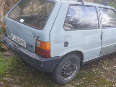 Usato 1986 Fiat Uno Benzin (1.000 €)