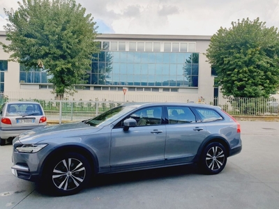 Volvo V90 Cross Country D4