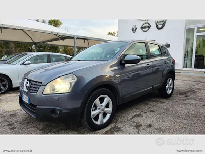 NISSAN Qashqai 2.0 dCi DPF Tekna