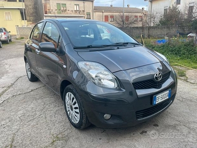 Toyota Yaris 1.0 benzina ok neopatentati