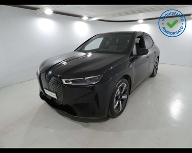 BMW iX xDrive50 385 kW