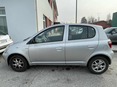 TOYOTA YARIS 1.0i 16V cat 5 porte Sol