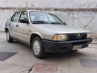 Usato 1989 Alfa Romeo 33 1.4 Benzin 79 CV (4.500 €)