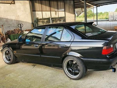 Usato 1991 BMW 325 2.5 Benzin 192 CV (9.000 €)
