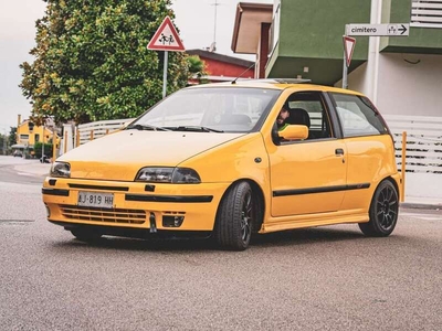 Usato 1995 Fiat Punto 1.4 Benzin 133 CV (20.000 €)