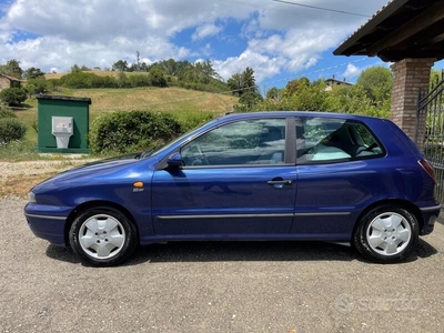 Usato 1998 Fiat Bravo 1.2 Benzin 82 CV (3.900 €)