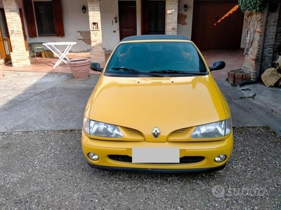 Usato 1998 Renault Mégane Cabriolet Benzin (4.500 €)
