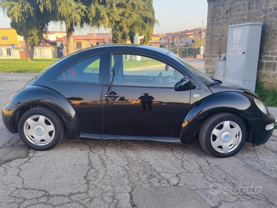 Usato 2000 VW Beetle 1.9 Diesel 90 CV (1.500 €)