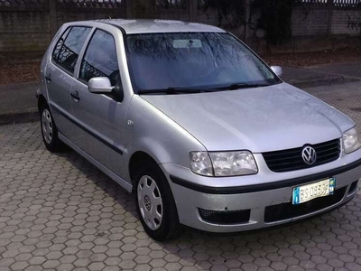 Usato 2001 VW Polo 1.0 Benzin 60 CV (2.199 €)