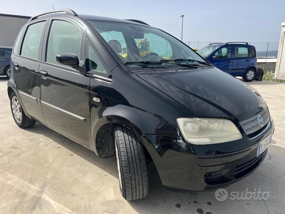 Usato 2007 Fiat Idea 1.2 Diesel 90 CV (2.400 €)