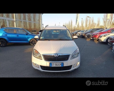 Usato 2013 Skoda Roomster 1.2 Benzin 105 CV (8.500 €)