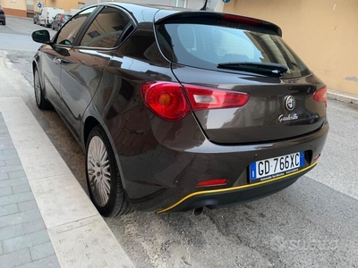 Usato 2015 Alfa Romeo Giulietta 1.6 Diesel 109 CV (10.500 €)