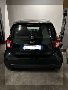 Usato 2017 Smart ForTwo Coupé 1.0 Benzin 71 CV (12.500 €)