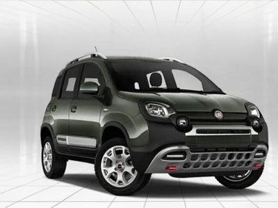 Usato 2018 Fiat Panda Cross 0.9 Benzin 84 CV (16.300 €)