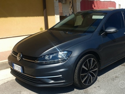 Usato 2020 VW Golf VII 1.6 Diesel 110 CV (17.900 €)