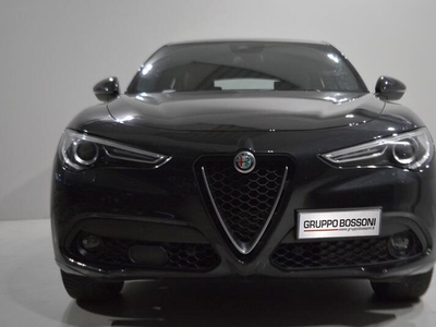 Usato 2022 Alfa Romeo Stelvio 2.1 Diesel 210 CV (41.900 €)