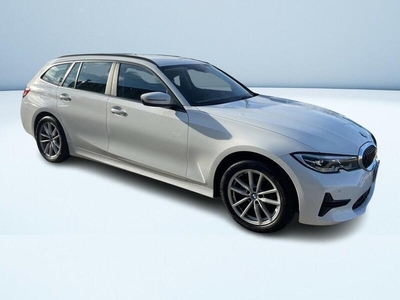 Usato 2022 BMW 318 2.0 El_Hybrid 149 CV (35.500 €)