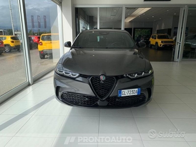 Usato 2023 Alfa Romeo Crosswagon 1.3 El_Hybrid 280 CV (49.900 €)