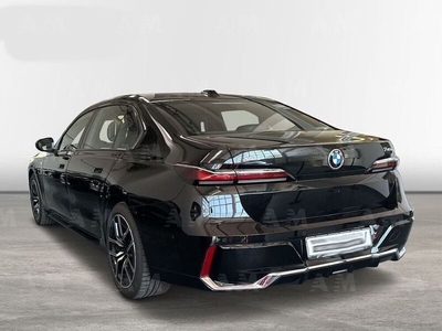 Usato 2023 BMW 730 3.0 El_Hybrid 286 CV (102.900 €)