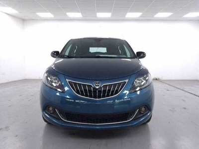 Usato 2023 Lancia Ypsilon 1.0 El_Hybrid 69 CV (17.290 €)