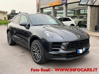 2019 PORSCHE Macan