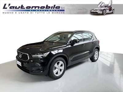 2019 VOLVO XC40