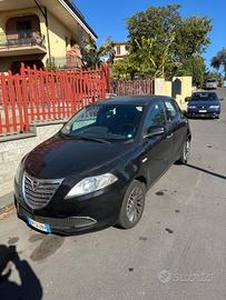 Lancia y - 2013