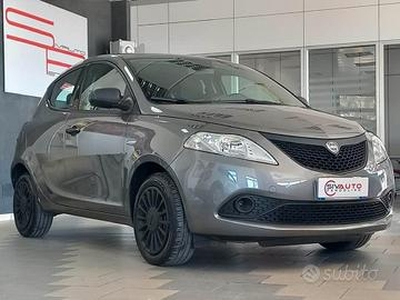 Lancia Ypsilon 1.0 FireFly 5 porte S&S Hybrid Ecoc