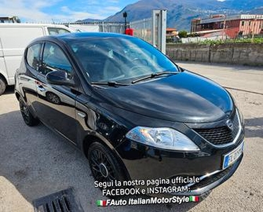 Lancia Ypsilon 1.2 69 CV 5 porte GPL Ecochic Silve