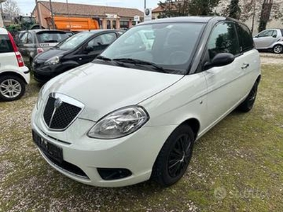 Lancia Ypsilon 1.2 Platino