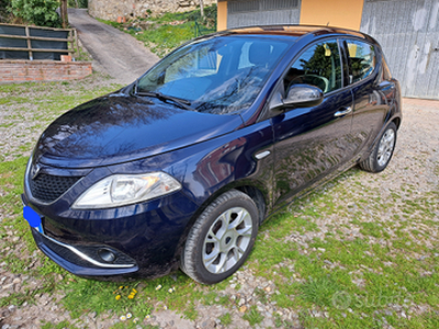 Lancia Ypsilon 1.3 MJT 95CV S&S GOLD unico prop