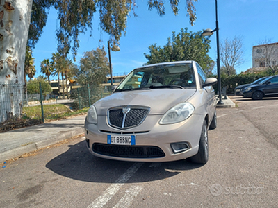 Lancia ypsilon 1.3 mtj