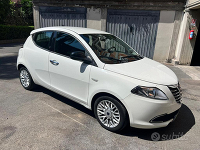 Lancia ypsilon 2015 1.3 Mtj Gold S&S 95 cv E5+