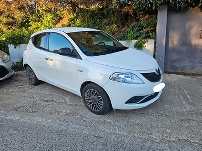 LANCIA Ypsilon 2017 1.2 benzina