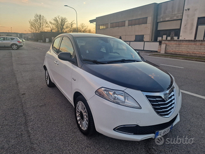 Lancia Ypsilon 5porte