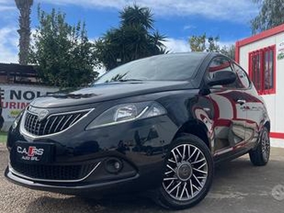 Lancia Ypsilon EcoChic Hybrid 1.0 FireFly 70cv