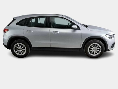 MERCEDES-BENZ GLA 180 d Automatic Business Extra