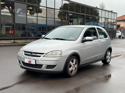 Opel Corsa 1.2i 16V cat 3 porte Enjoy