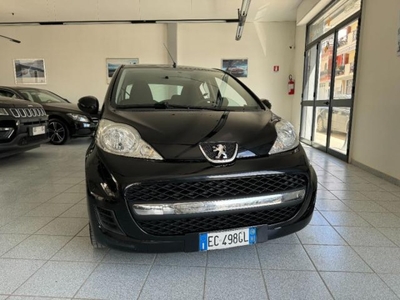 PEUGEOT 107