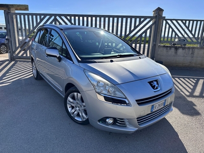 Peugeot 5008 2.0 HDi 150CV Allure-TETTO-NAVIGATORE-CRUISE