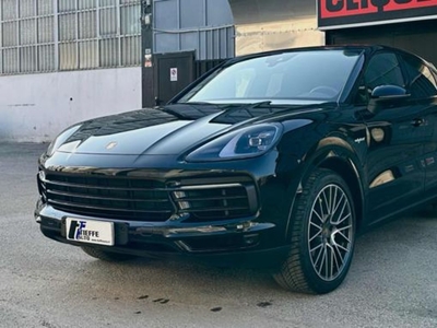 Porsche Cayenne Coupé 3.0 V6 E-Hybrid usato