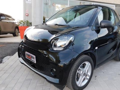 smart fortwo EQ Pure usato