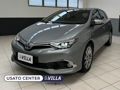 Toyota Auris 1.8 Hybrid Lounge con finanziamento