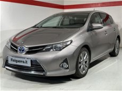 Toyota Auris 1.8 Hybrid 5 porte Lounge del 2014 usata a Civate