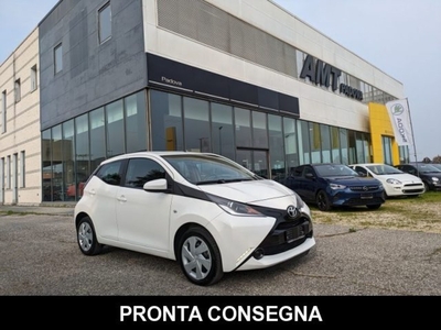 Toyota Aygo 1.0 VVT-i 69 CV 5 porte x-play TSS usato