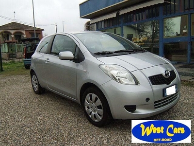 TOYOTA - Yaris - 1.0 3p. Sol