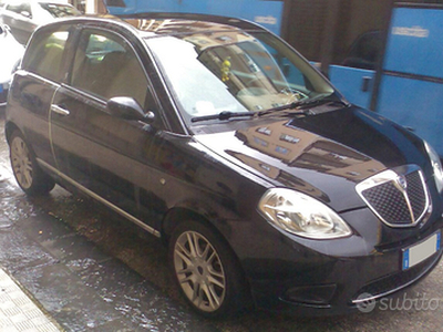 Vendo lancia ypsilon anno 2007